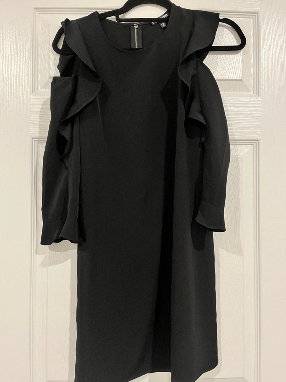 Express Black Cold-Shoulder Ruffle Long Sleeve Dress